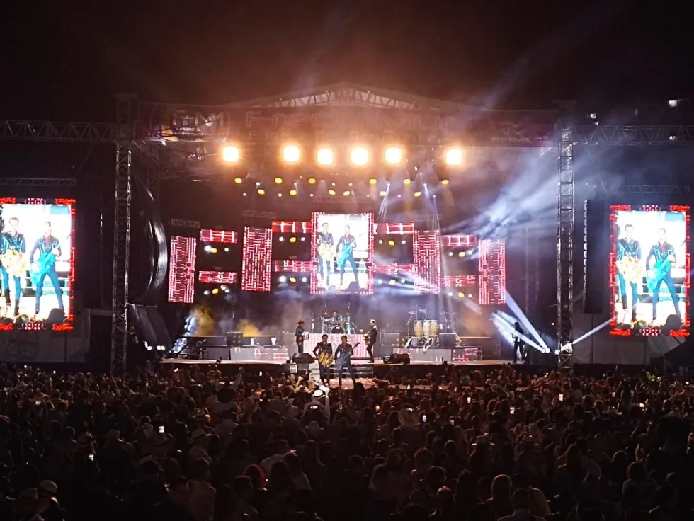 alquiler de pantallas de proyeccion